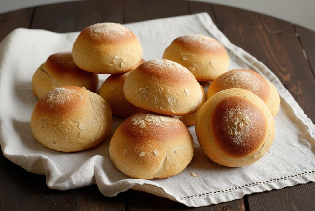 Dinkel-Quark-Brötchen aus dem Thermomix®* zubereitet als High Protein Snack mit Hafermehl by fitgemixt