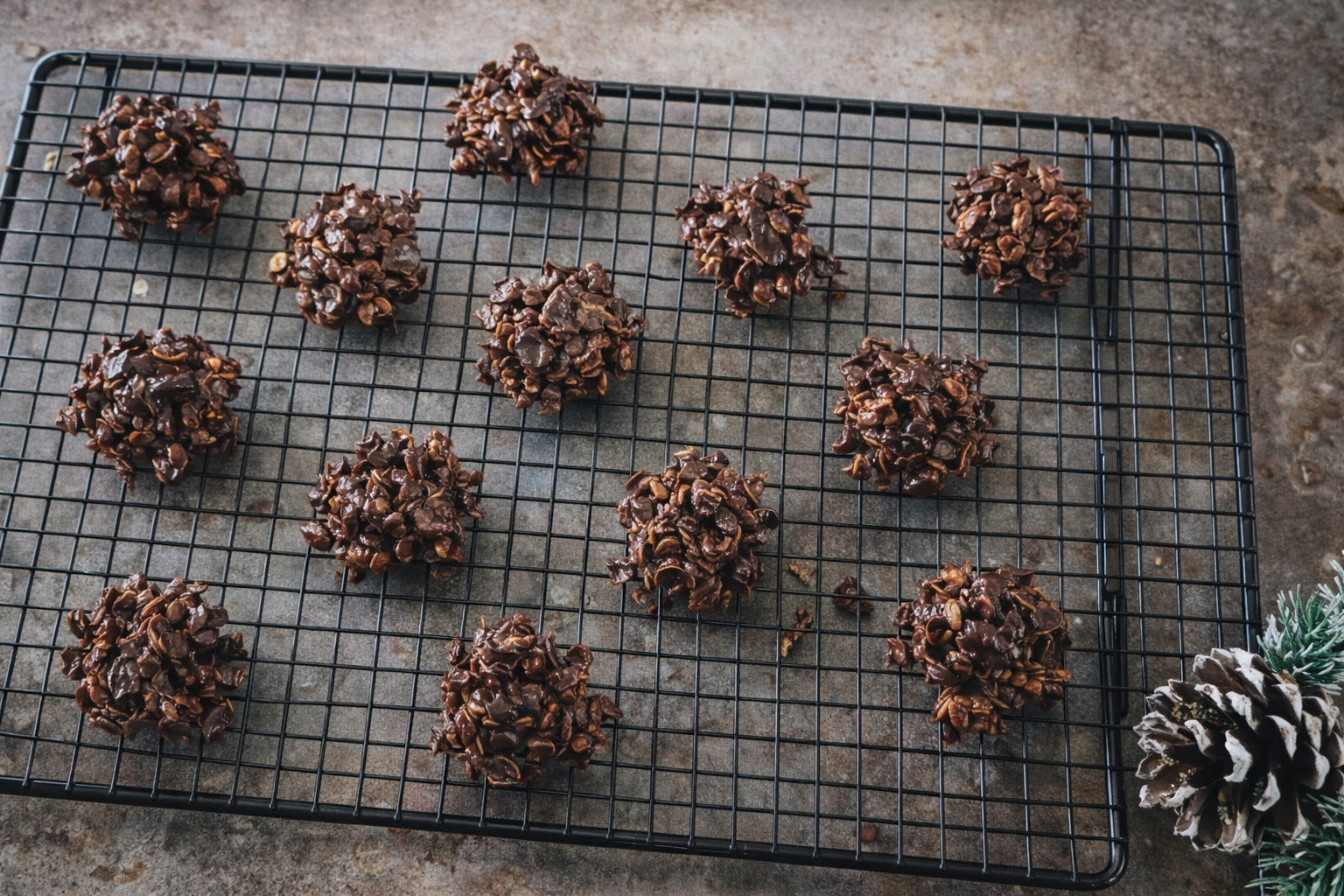 Schoko Crossies mit dem Thermomix®* – knusprig & zuckerfrei
