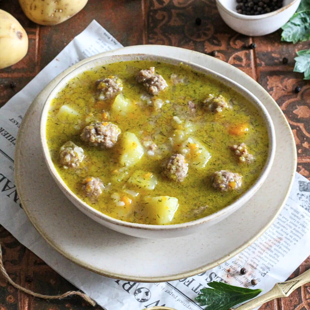 Frikadellensuppe Thermomix®* – deftiges Suppenrezept aus dem fitgemixt Kochbuch