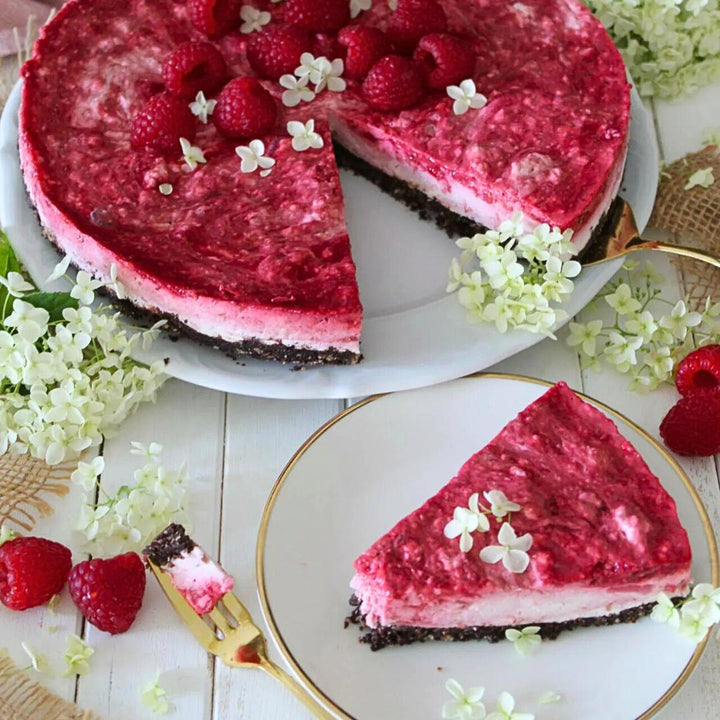 Himbeer-Cheesecake Rezept aus dem Backbuch "Süß bin ich" – jetzt dein Exemplar im Fitgemixt-Shop kaufen