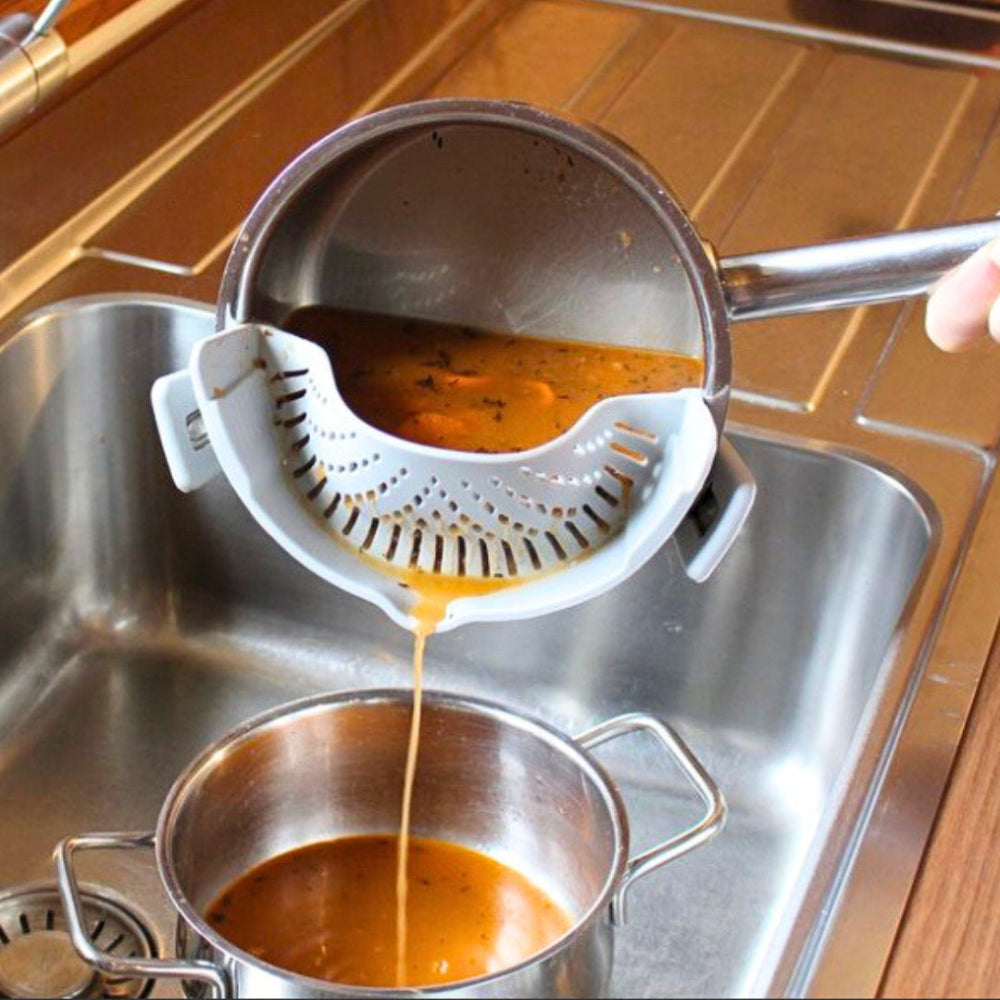 Perfekte Abgießhilfe zum Soßen abseihen. Produkt by fitgemixt