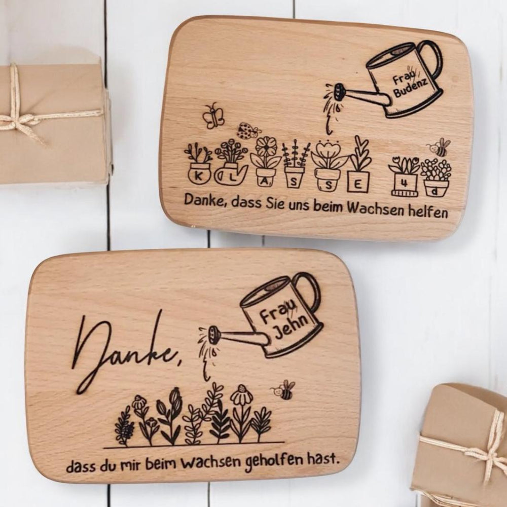 Frühstücksbrettchen als Abschiedsgeschenk Kita gefertigt aus Holz mit individueller Gravur by fitgemixt. Jetzt personalisieren und bestellen.