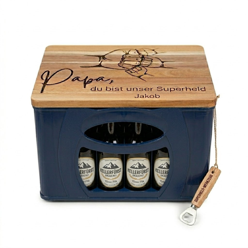 Bierkastensitz mit personalisiertem Wunschtext in Nahaufnahme aus Akazienholz mit Lasergravur - jetzt bestellen bei fitgemixt.de