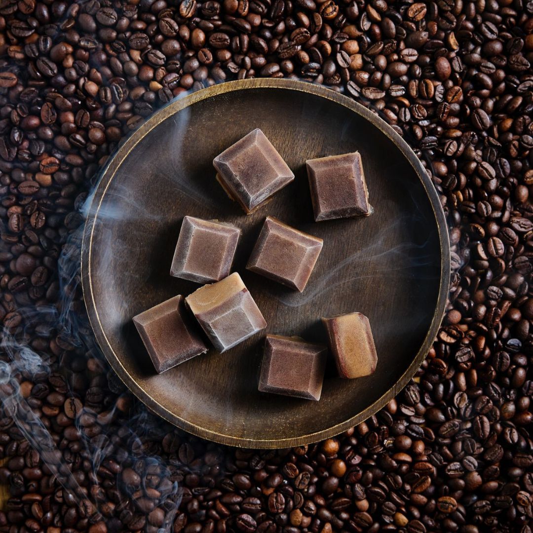 Kaffee-Eiswürfel deluxe – probiere dein neues Lieblings-Eis-Rezept für Thermomix®* direkt aus "Eis dich glücklich".