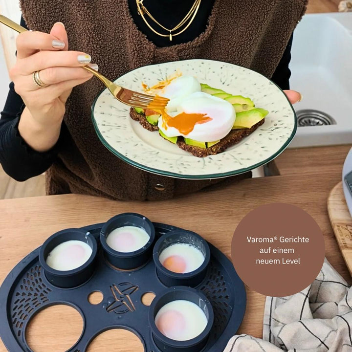 FitEgg Zubehör für Thermomix® – perfekte Eiergerichte im Varoma®. Jetzt FitEgg im fitgemixt Shop kaufen.
