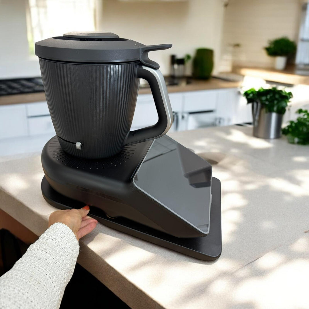 Thermomix®* Gleitbrett schwarz für TM7 hier online kaufen – Holzbrett zum sicheren Verschieben