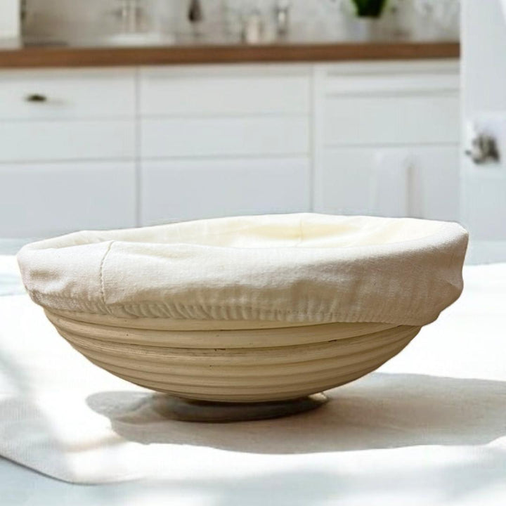 Genieße mit diesem Gärkorb Brot wie vom Bäcker. Bestelle hier im fitgemixt Onlineshop deinen runden Brot-Gärkorb.