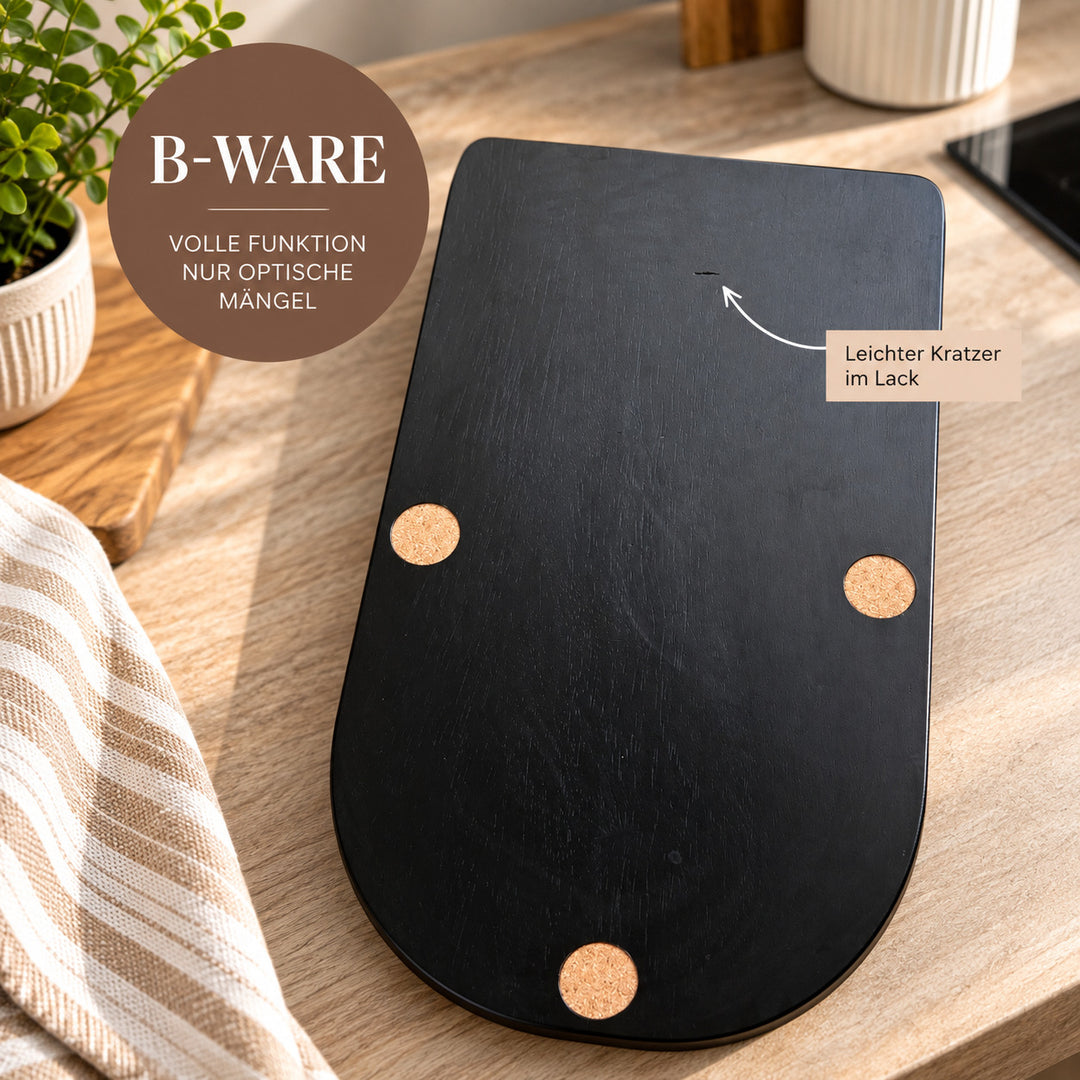 Unterseite vom B-Ware Gleitbrett TM7 mit Slidern und Gummifüßen, kleiner Lackierfehler ohne Einfluss auf die Funktion