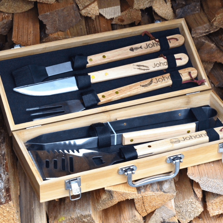 Grillbesteck personalisiert mit Spruch und Wunschtext von fitgemixt - jetzt hier im Shop bestellen!!