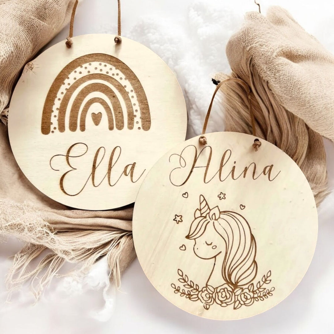 Dieses süße Holzschild mit Gravur für wird mit viel Liebe zum Detail und nach deinen Wünschen von uns personalisiert - Geschenkideen by Fitgemixt