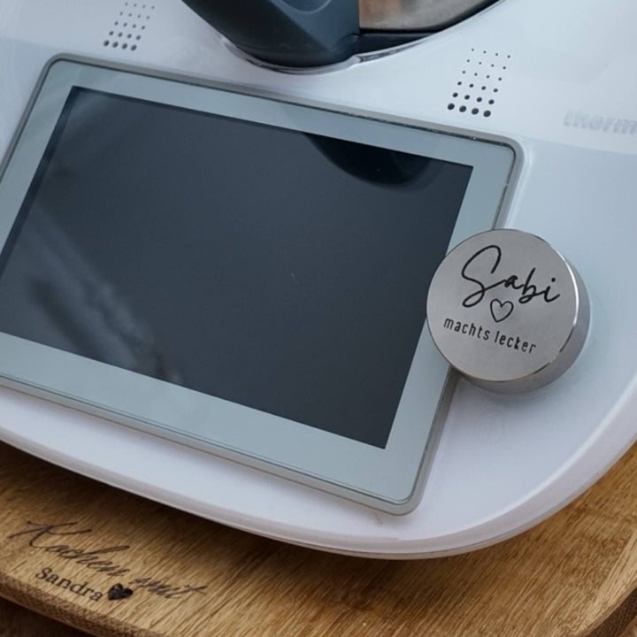 Die praktische, personalisierbare Drehknopfabdeckung FitTopper  passend für den Thermomix* hier bestellen.