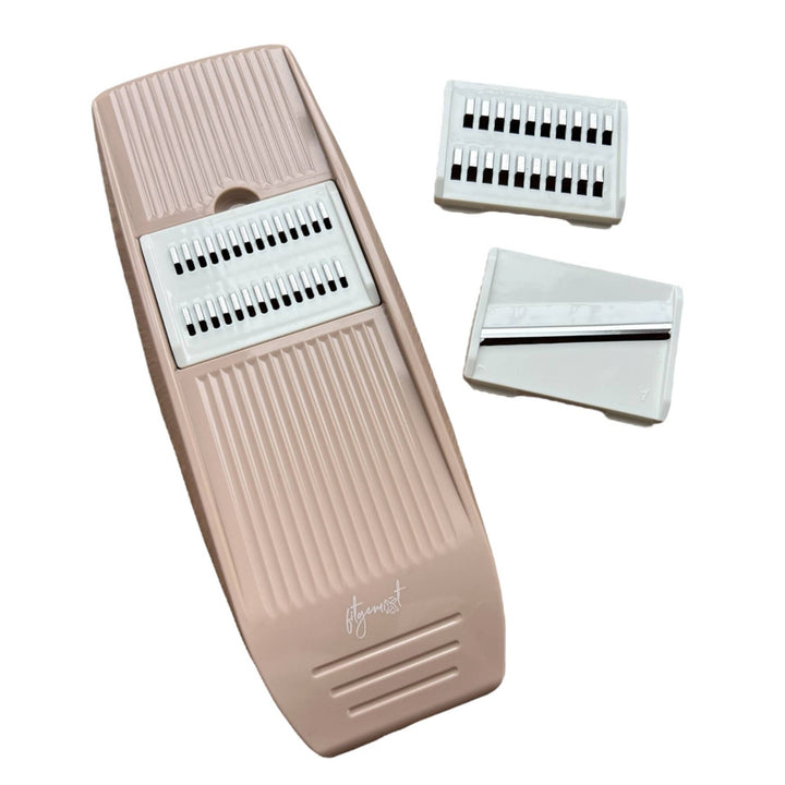 Küchenreibe 3-in-1 kaufen – scharfe Multireibe von fitgemixt