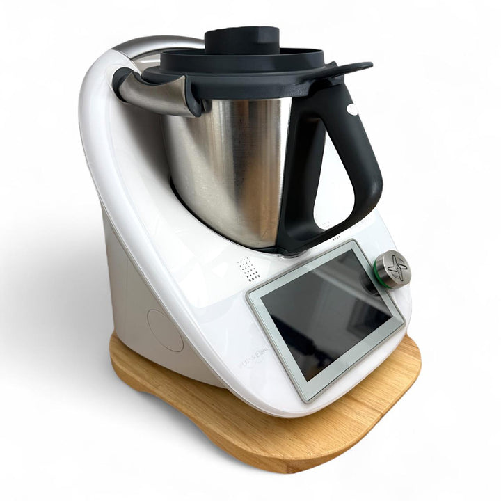 Personalisiertes Gleitbrett für TM6 aus robuster Eiche. Für dich handgefertigt mit viel Liebe made in Germany angefertig. HIER gestalten und bestellen