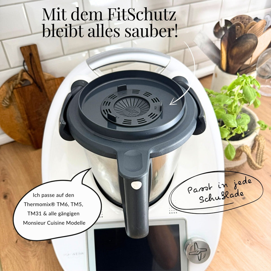 Fitgemixt Spritzschutz für Thermomix®* TM5*, TM6* & Monsieur Cuisine.Einfach aufgelegt schützt er zuverlässig vor heißen Spritzern beim Kochen