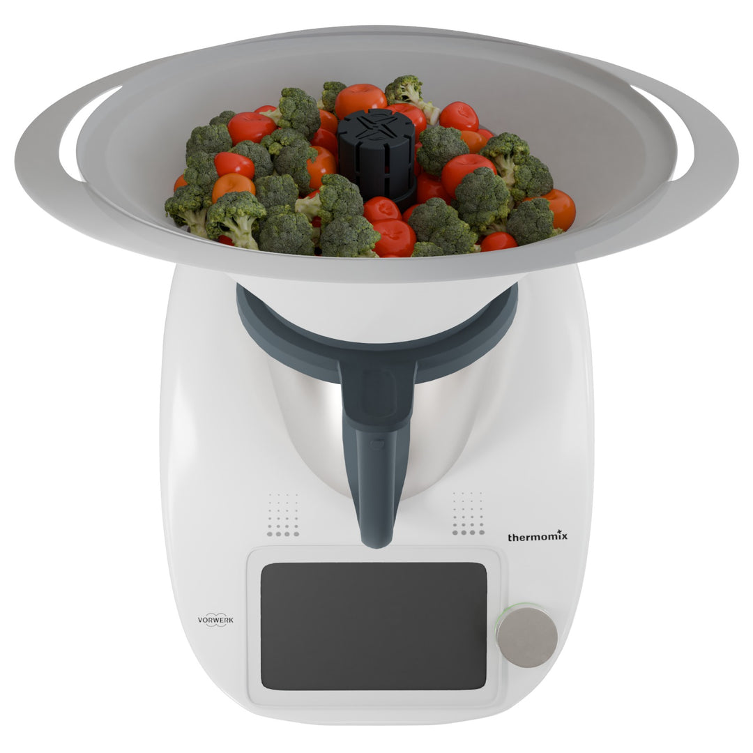 Dampfgaren im Thermomix® mit FitDampf Einsatz – gleichmäßiges Garen von Gemüse. Jetzt FitDampf im fitgemixt Shop kaufen.