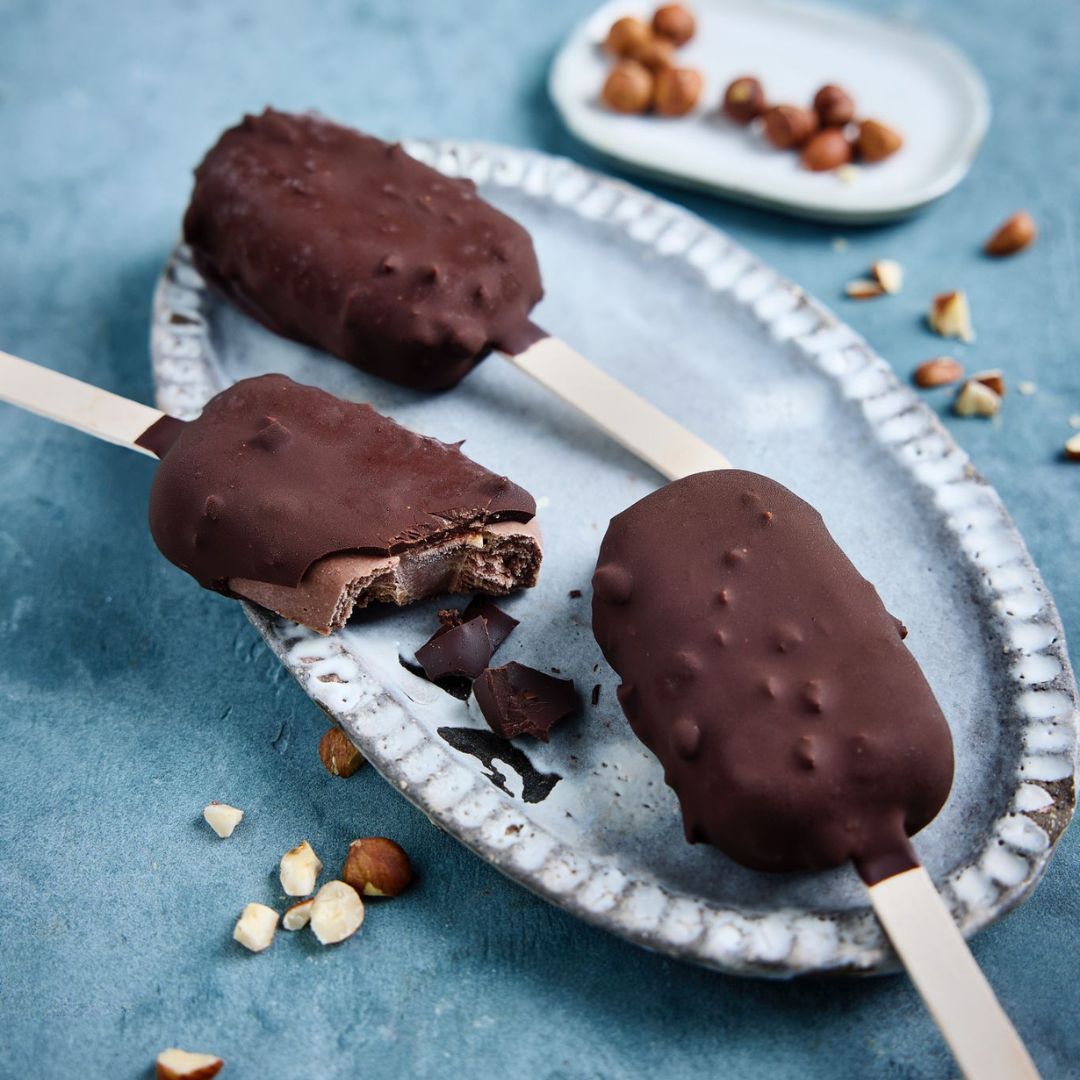 Haselnuss-Schoko-Eisriegel – das cremigste Thermomix®* Glace-Rezept einfach zuhause zubereiten.