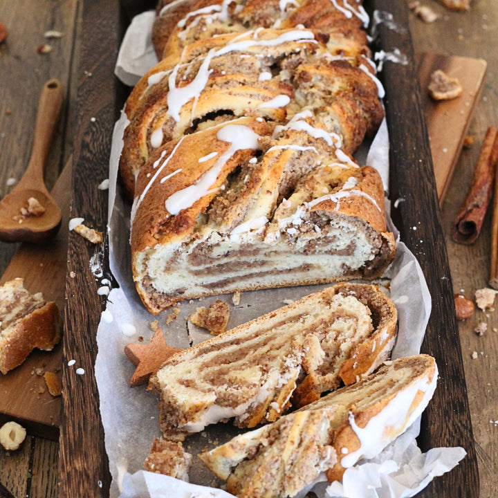 Köstlicher Thermomix Nusszopf aus dem Buch 'Winterlieblinge' im fitgemixt Onlineshop erhältlich