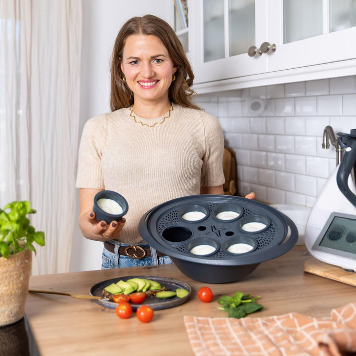 Thermomix®* Pochierte
Eier Einsatz - FitSteamForm
mit FitEgg-Formchen im
Varoma®*, kostenloses
fitgemixt Rezept