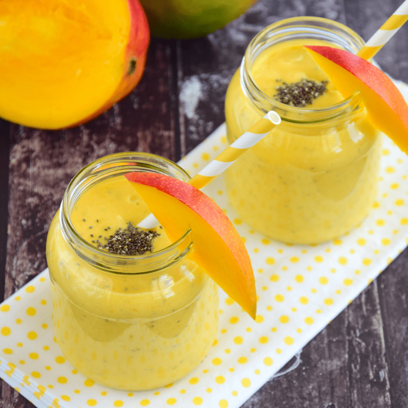 Fruchtig frischer Mango Orangen Smoothie gemixt im Thermomix® - super einfach und einfach nur lecker - Rezept by fitgemixt