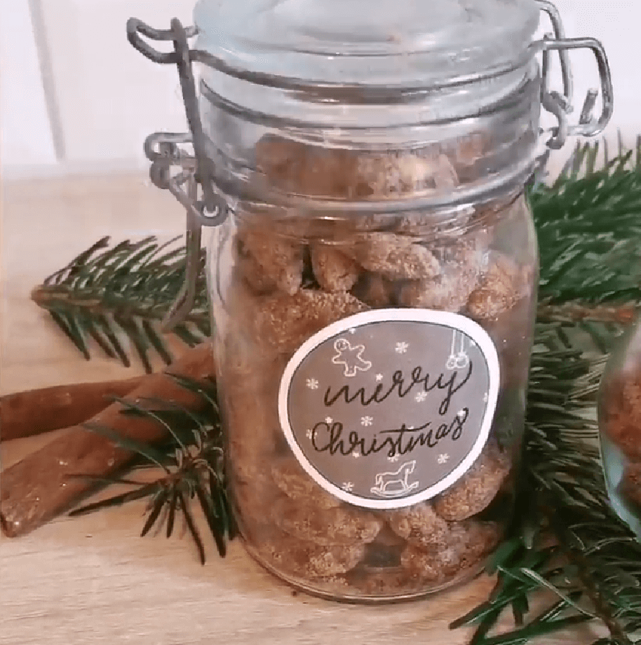 Gebrannte Mandeln im Thermomix® selbst machen, zuckerfrei & so lecker wie vom Weihnachtsmarkt - probiere gleich dieses Rezept von fitgemixt aus und verschenke es an deine Liebsten