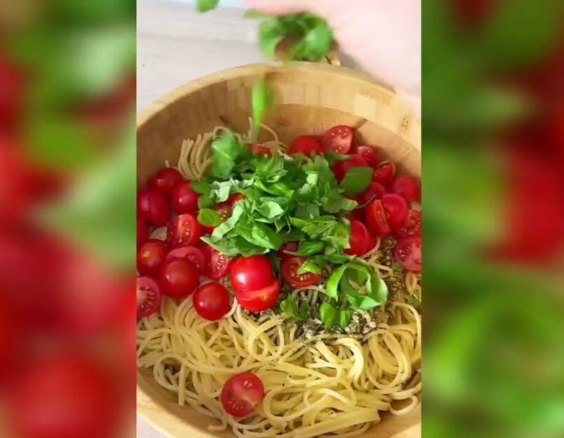 Schneller Spaghettisalat im Thermomix® gezaubert - hier REZEPT by fitgemixt direkt nachmixen.