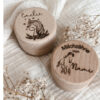Personalisierte Milchzähne Box aus Holz mit Namen und Motivgravur, erhältlich im Fitgemixt Onlineshop