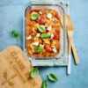 Gefertigt aus hochwertigem Glas: Dosen Meal Prep mit Nudelgericht und frischen Kräutern, graviertbarem Deckel – praktische Vorratslösung von fitgemixt